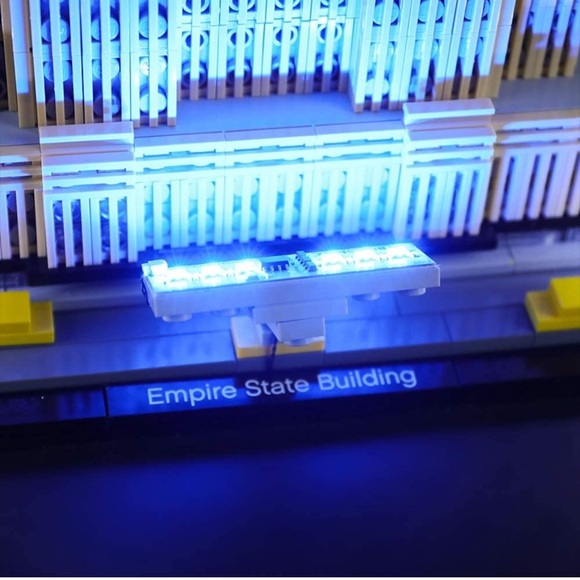 Briksmax Led Lighting Kit for Empire State Building Lego 21046 Building Blocks - Picture 5 of 8